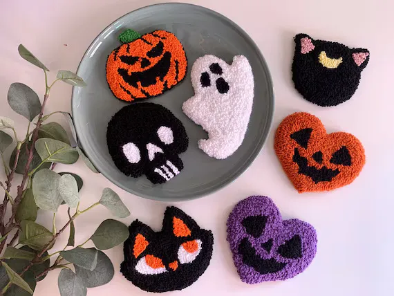 25+ Unique Bulk & Office-friendly Company Halloween Gift Ideas